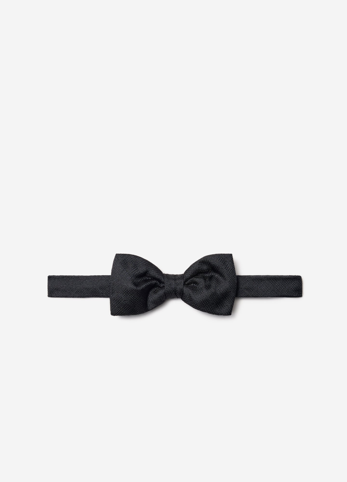 Matte Silk Bow Tie Black