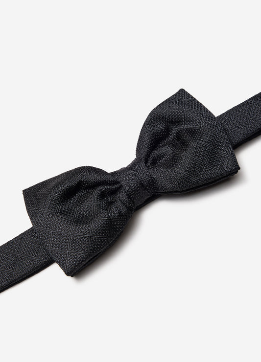 Matte Silk Bow Tie Black